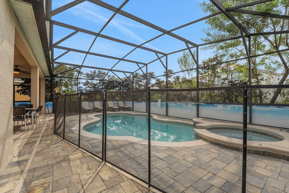 2245ca-providence Resort 6 Bedroom Home