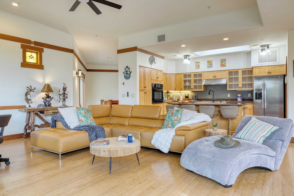 Cathedral View by Avantstay Pool Table + Hot Tub