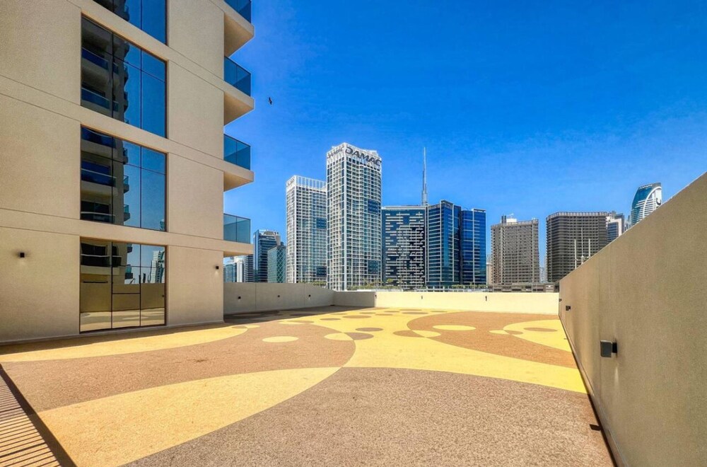 2BR Apt w Dubai Canal Views Near Burj Dubai Mall