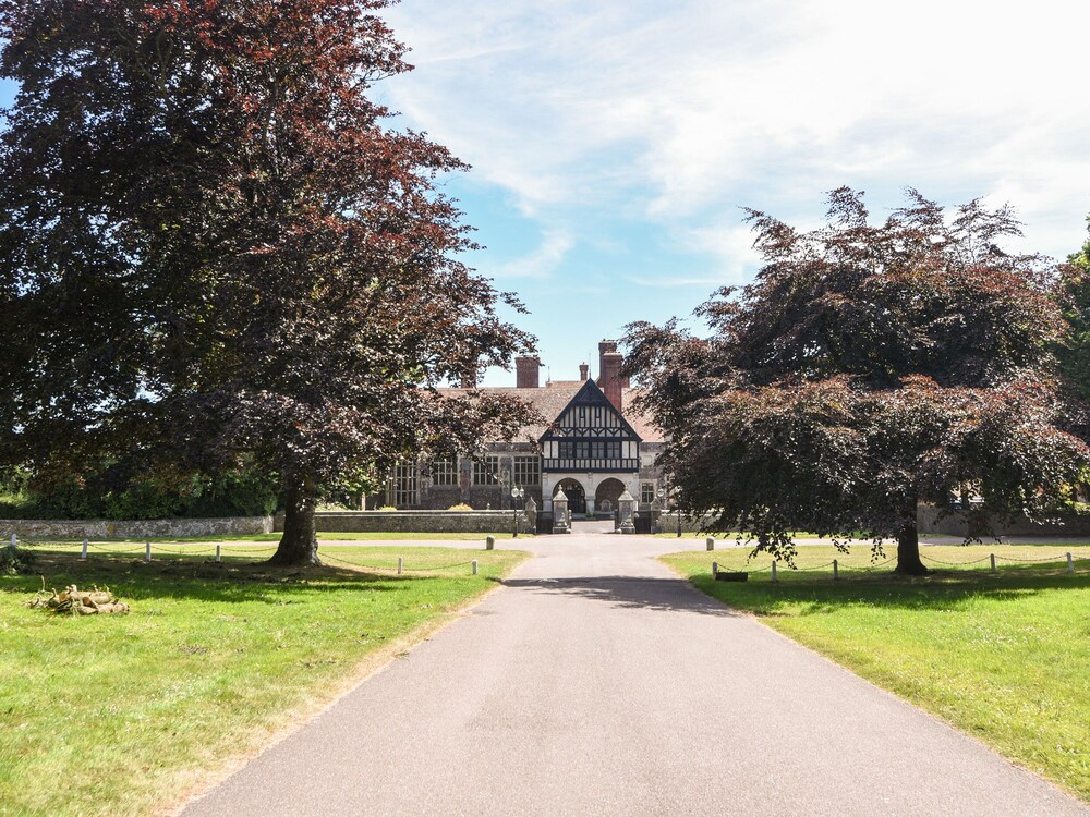 12 The Gardens