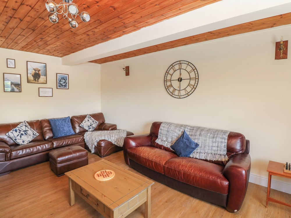 Hillside Lodge