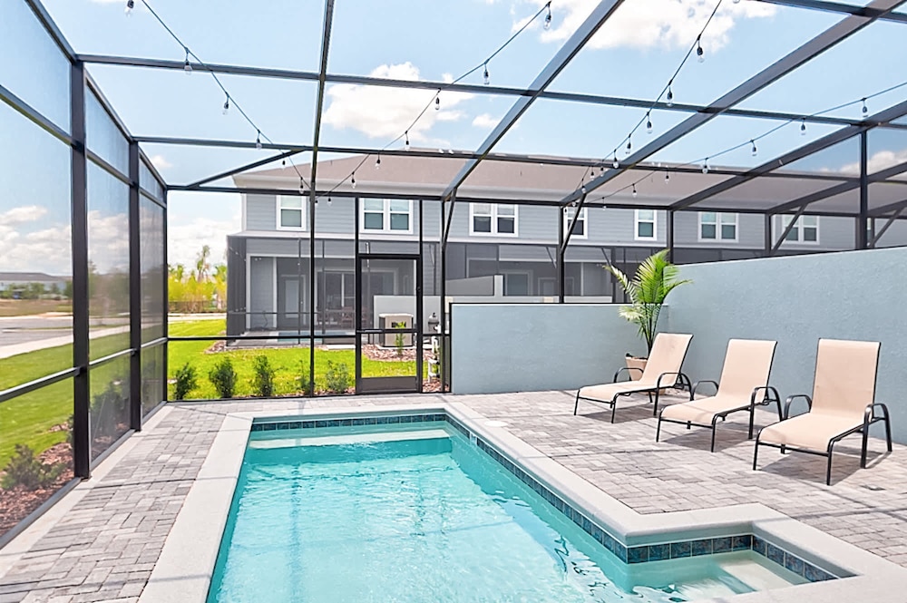 16101 Dream Home Perfect for Families Near Disney Water Parks