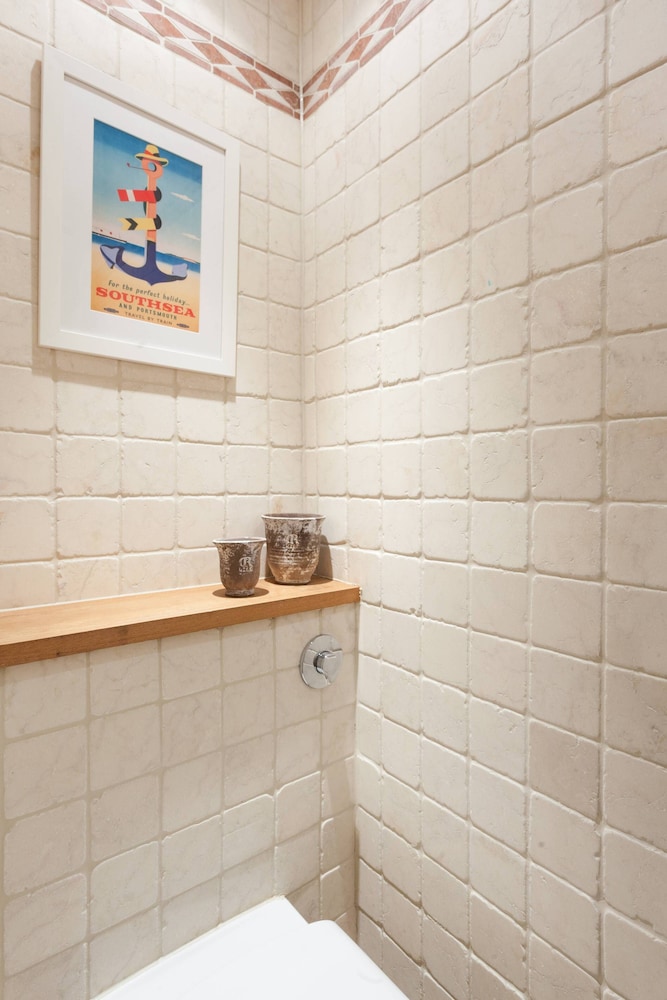 Oakley Street VII by Onefinestay
