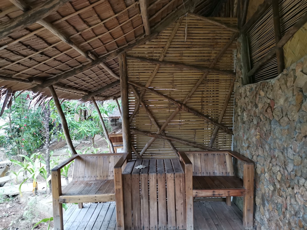 Tapik Beach Park Guest House