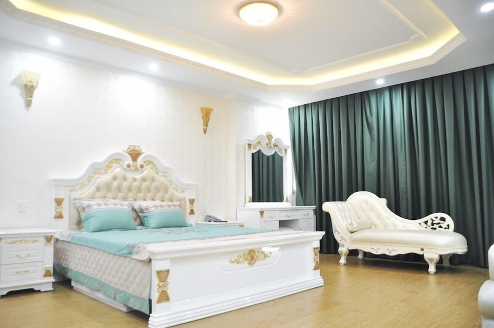 Phoenix Hotel