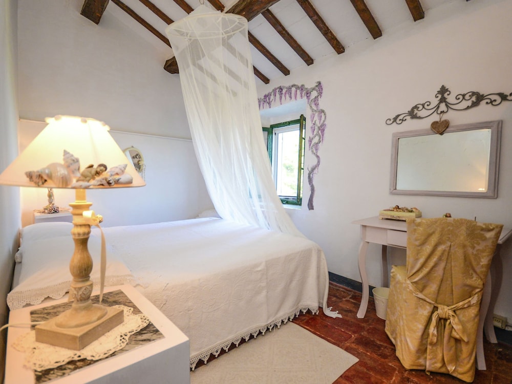 Cottage in Montefiore Near Forest and Beach view 2
