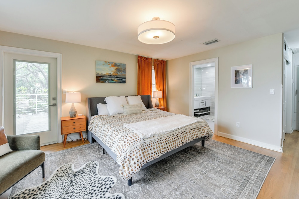 Private Beach + Outdoor Oasis: Home in St Pete!