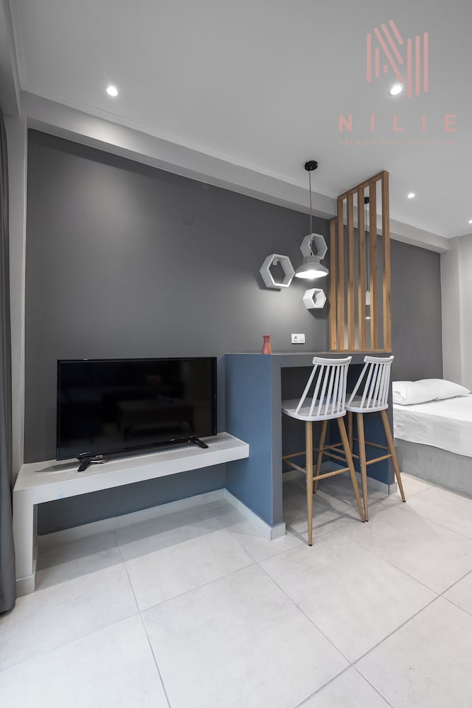 Bonsai Studios & Apartments, Nilie Hospitality MGMT