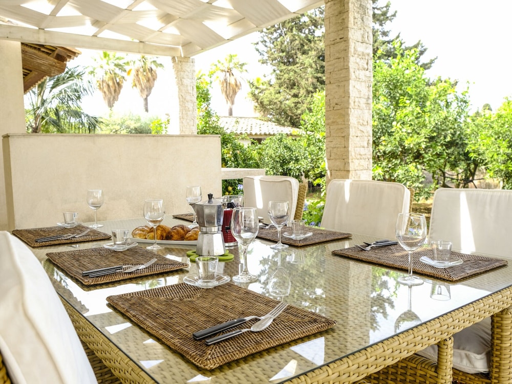 Villa in Sicily With Pool Near Erice & Trapani photo 1