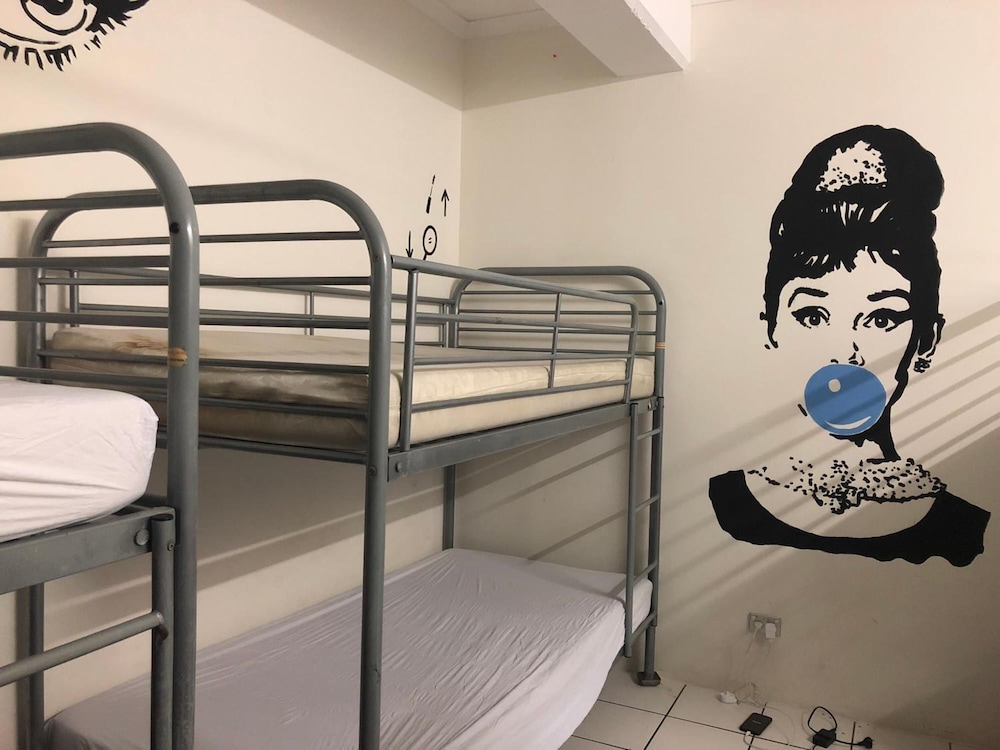 Frogshollow Backpackers