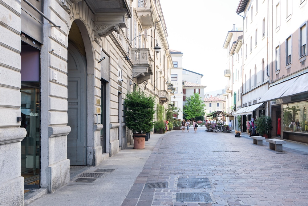 Hotel Numero Due Piazza Mazzini - Image 1
