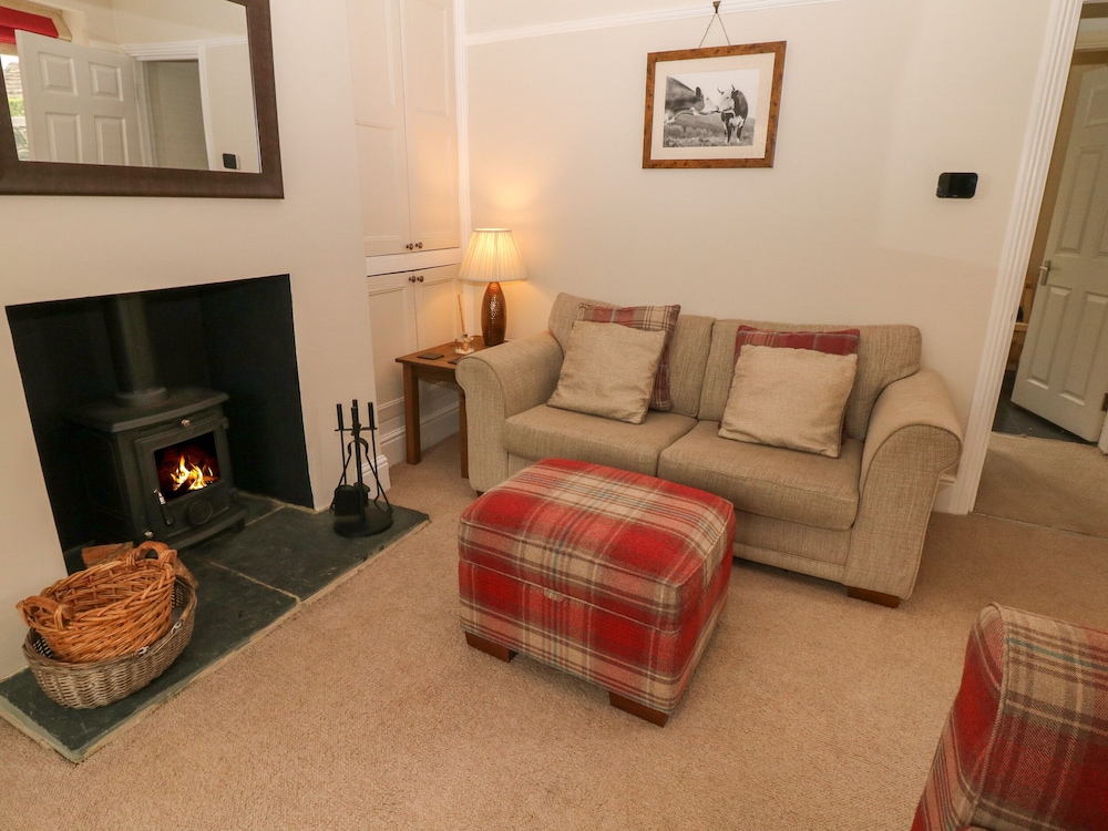 4 Cherry Tree Cottages