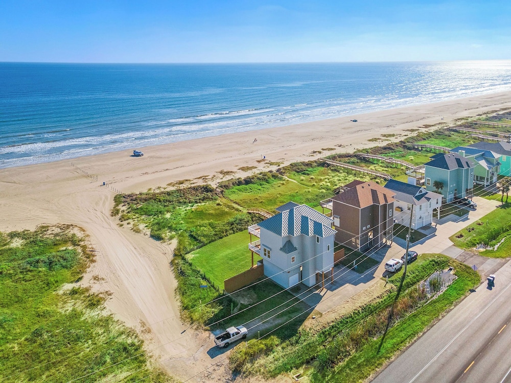 Beach Heaven by Ryson Vacation Rentals