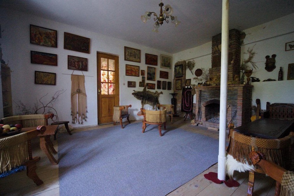 Guest House Gallery