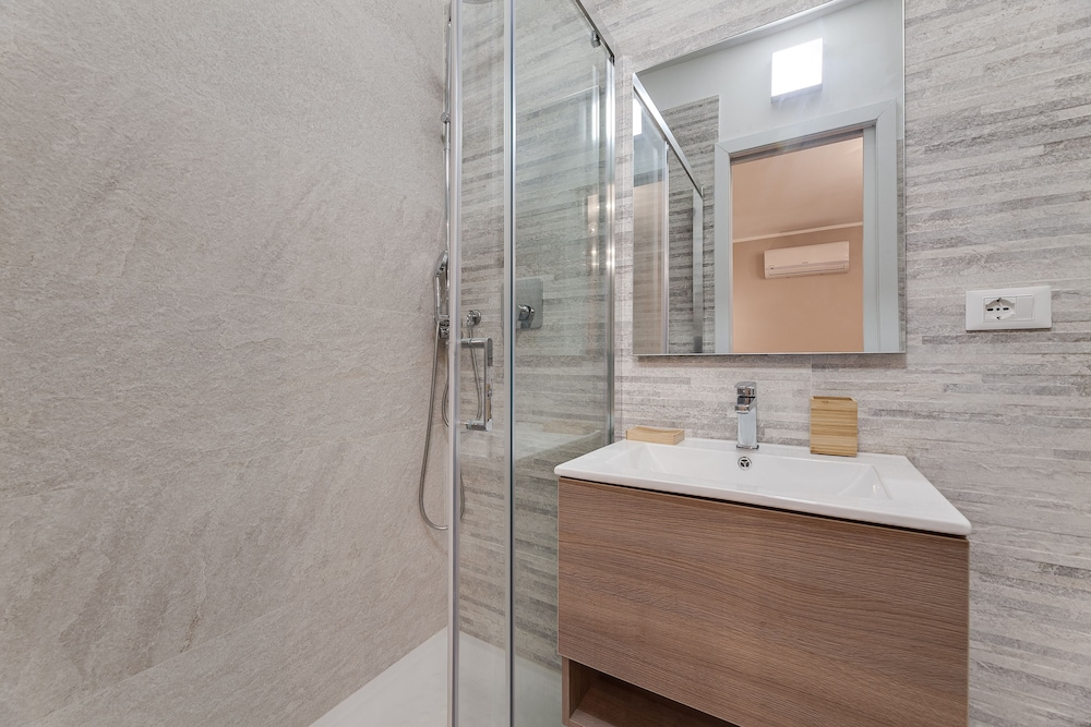 amiri suites