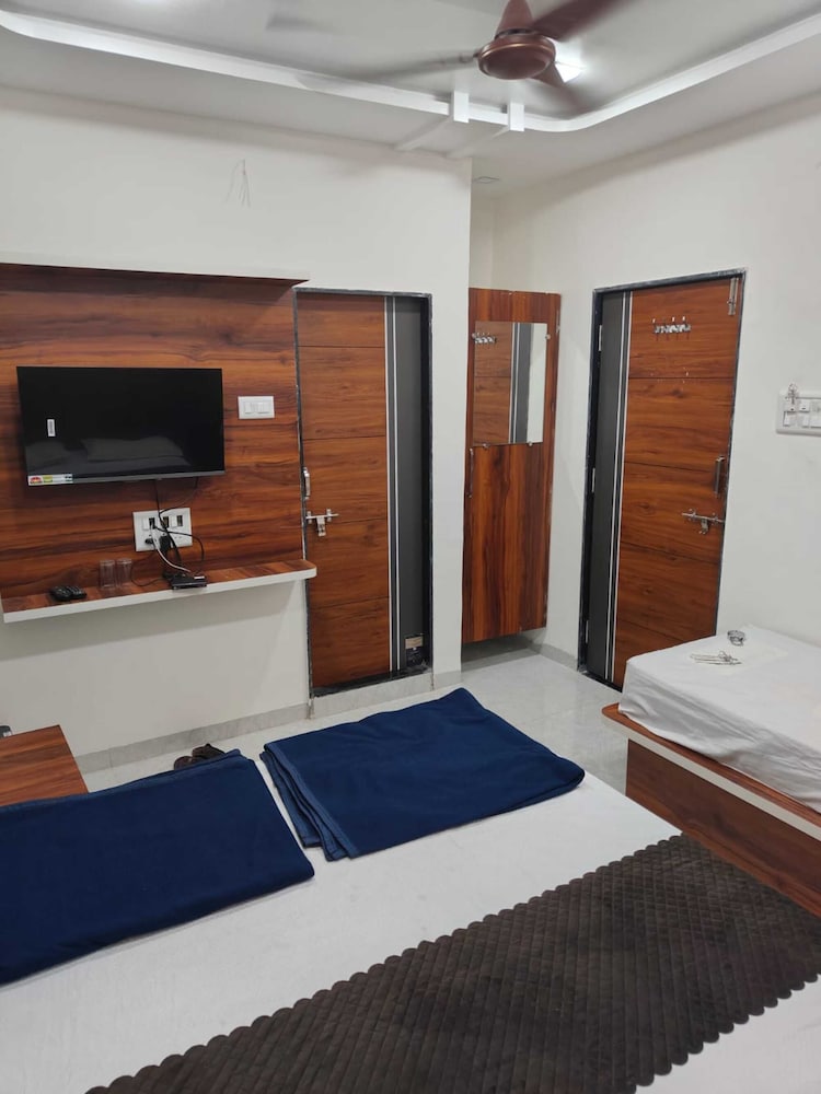 Hotel Medanta Inn