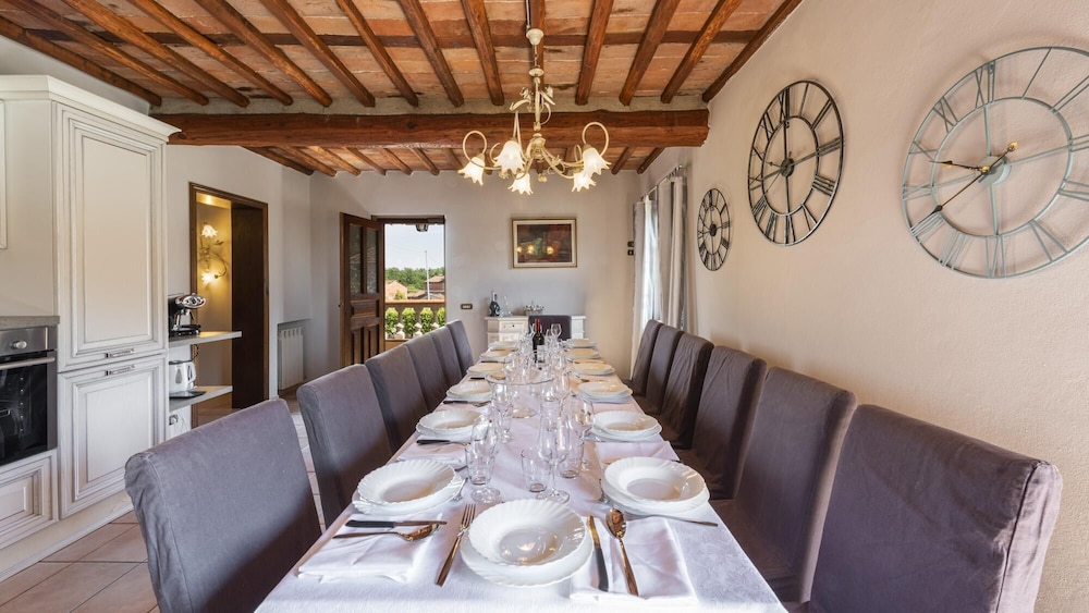 Villa Leone 12 2 Capannori view 5
