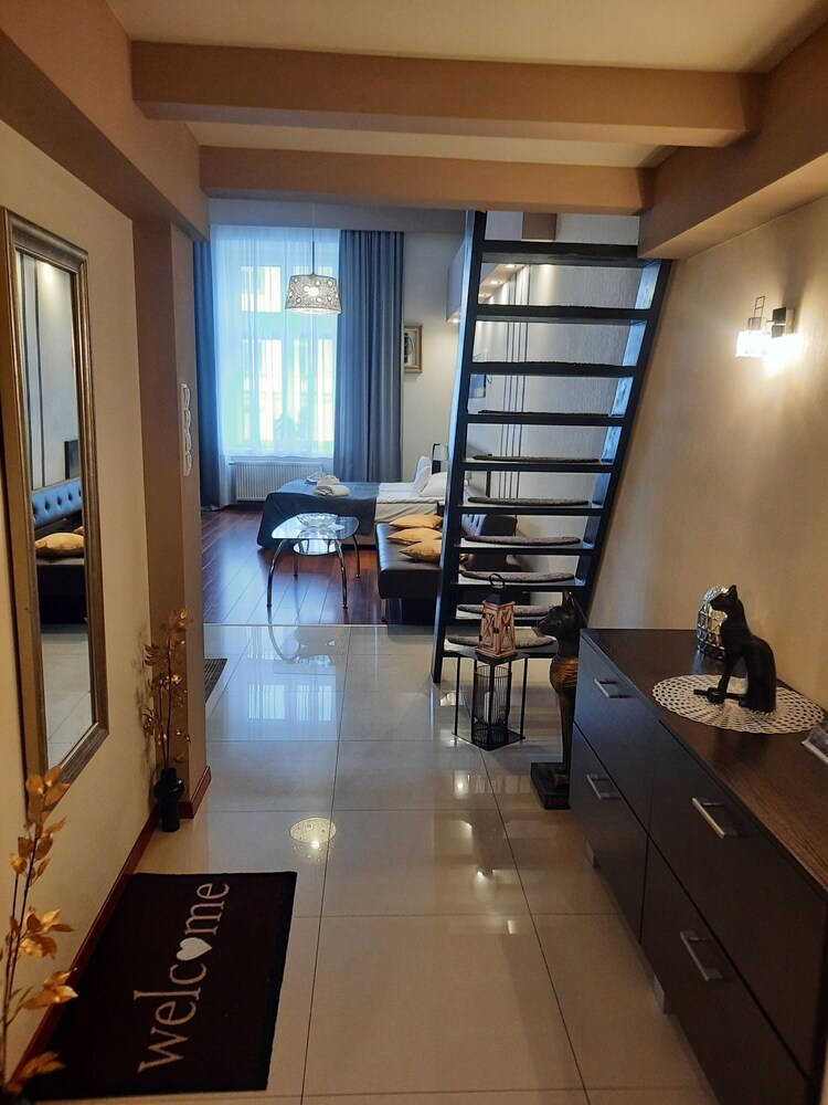 Luxury Senate Apartment