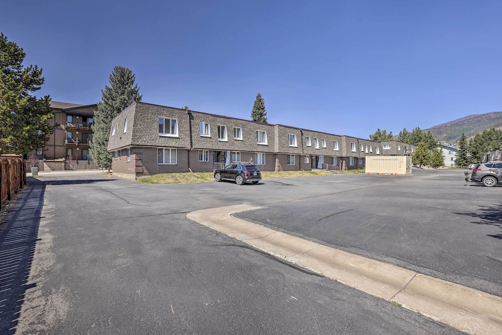 7 Mi to Ski Resort: Dillon Condo w/ Mtn Views view 2