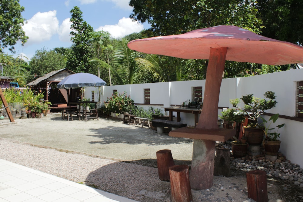 DesaTebrau NewStar Homestay - Wedding Bridal House