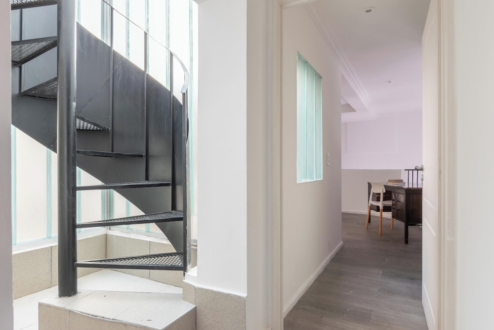 MOT + Villa Thames - Lux House Palermo Soho