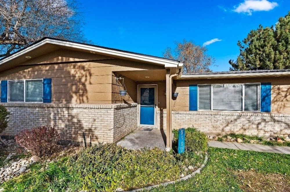 The Haven - Spacious Safe Home In Beautiful Boise 3 Bedroom Home by RedAwning