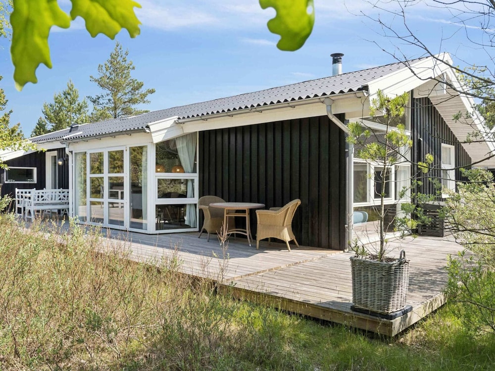 5 Star Holiday Home in Albaek