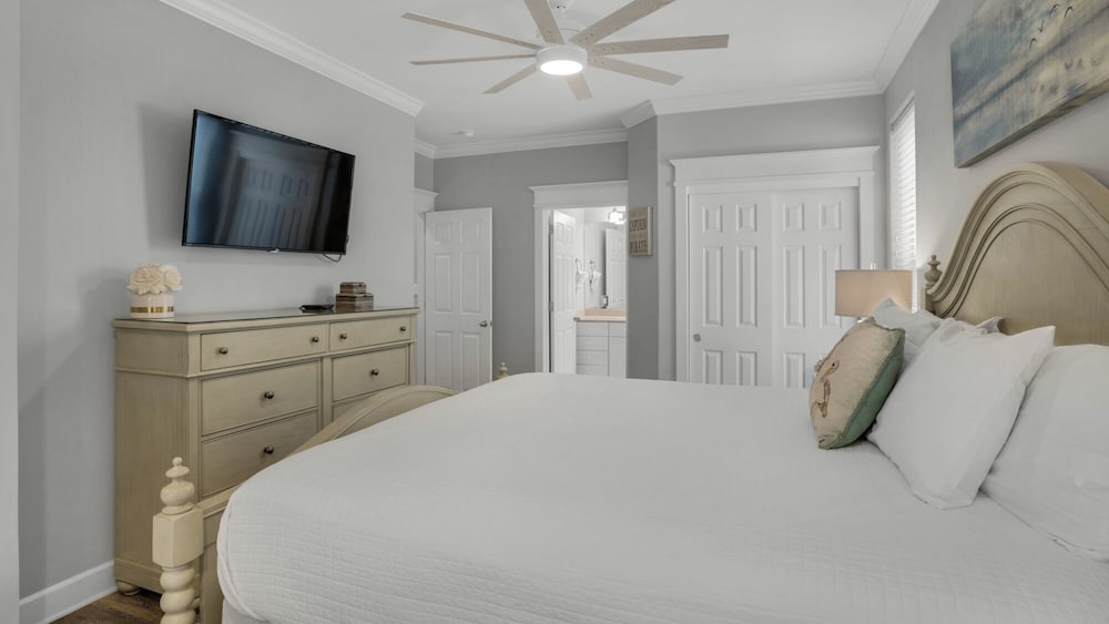 4BR Home, Private Pool, Steps From Beach, Minutes to Top Attractions view 2