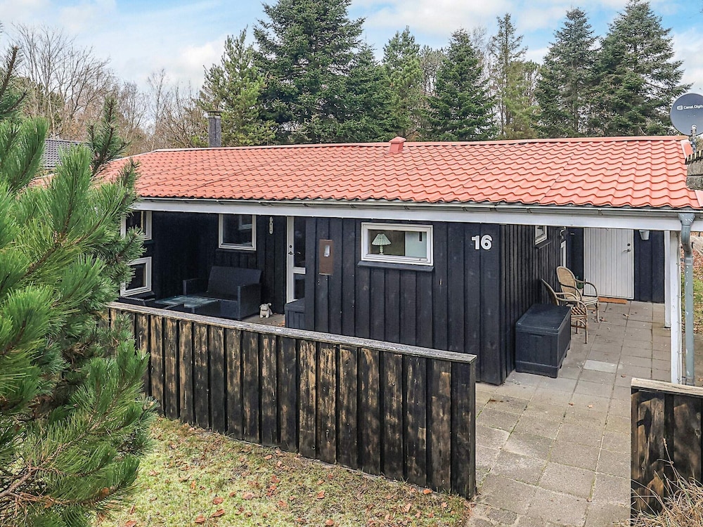 4 Star Holiday Home in Hals