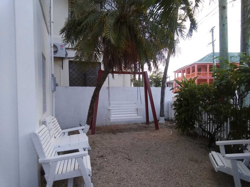 Belize Vacations - Coningsby Inn - Property Image 12