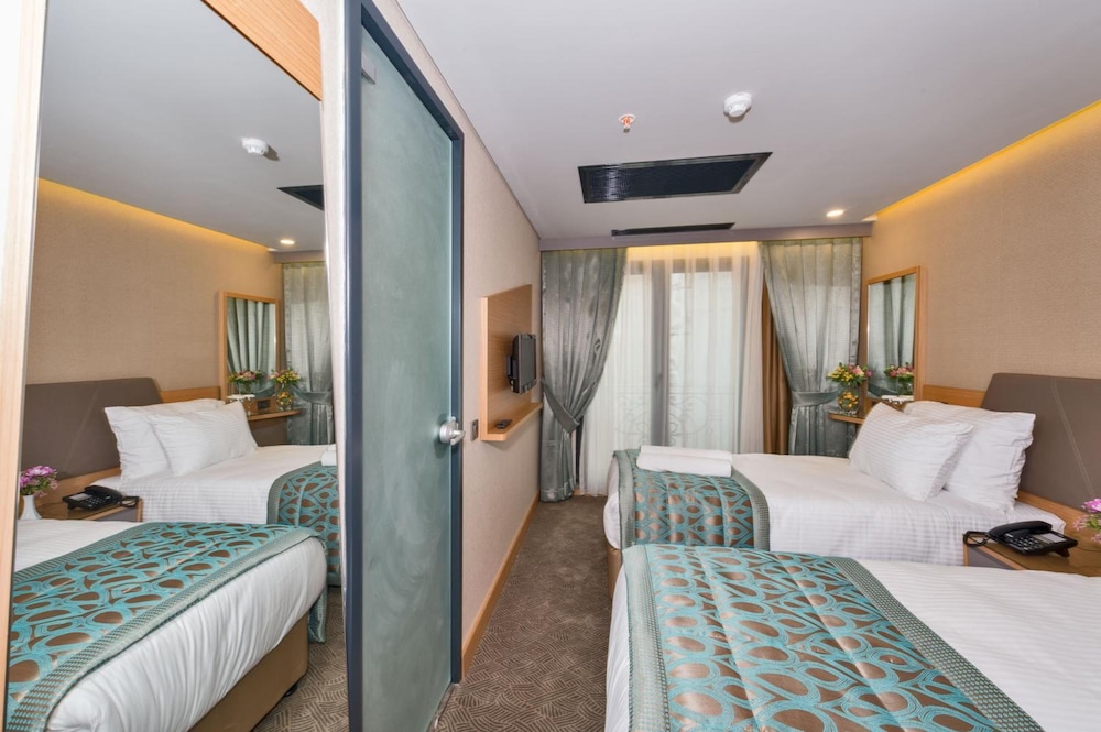 Genova Hotel - Image 34