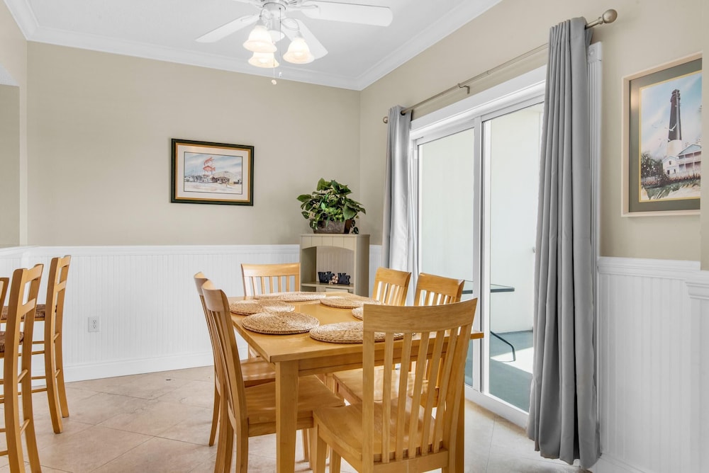 South Harbour 12E
