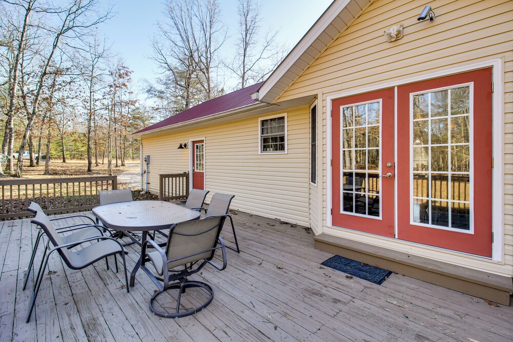 Waterfall Hikes: Secluded Mtn Retreat in Pikeville