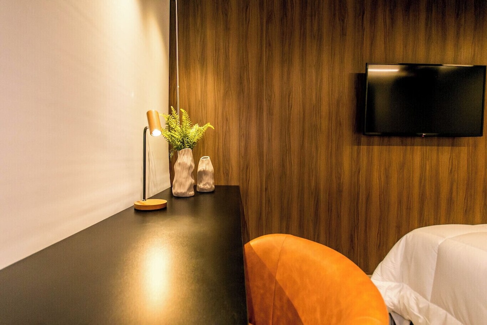 Apartamento Climatizado com Garagem em Alphaville