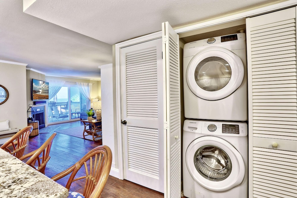 Pelican Pointe 4C