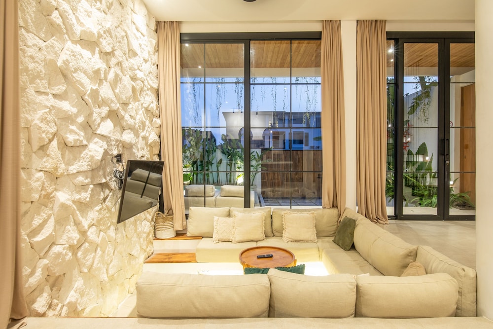 San Marco Modern 2br Villas Beach 5mins Canggu