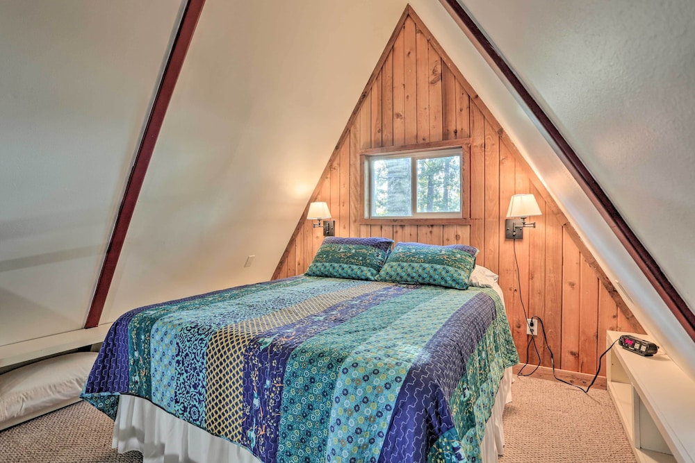 Leesville Vacations - Cozy Toledo Bend A-frame w/ Waterfront Views! - Property Image 2