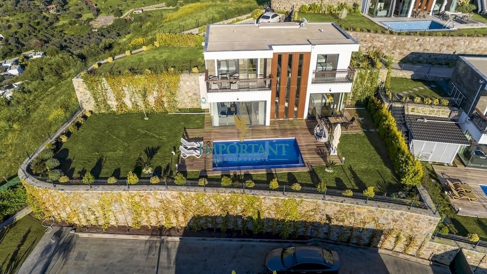Farilya Villas by Important Group Travel