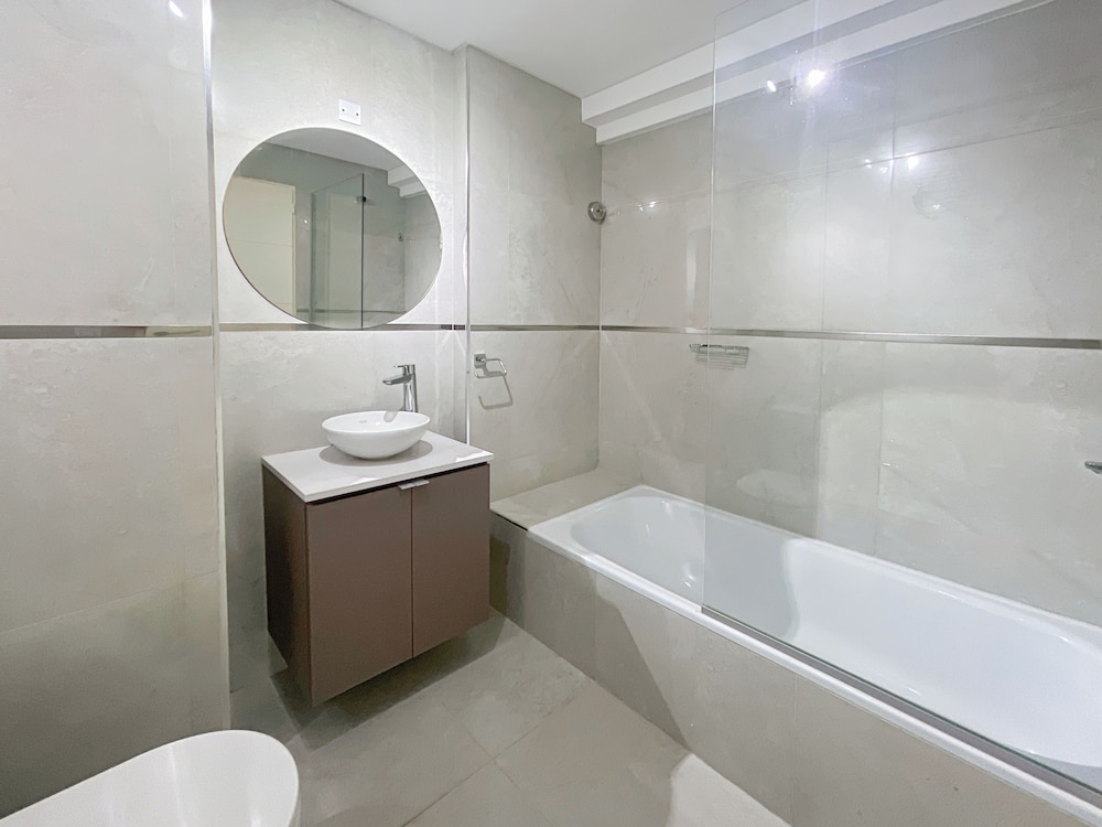 Ayres Suites Moreno