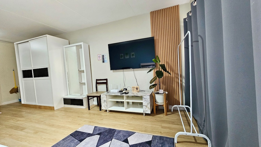 IMPACT Muang Thong Thani,daily rental room, Muang Thong Popular Condo C5