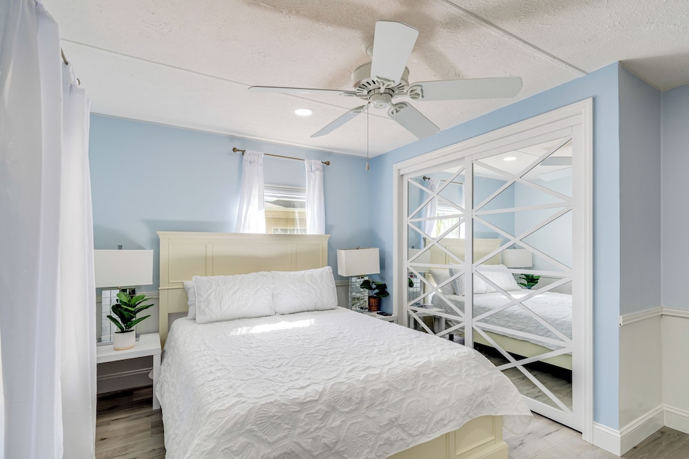 Golf & Pool Access: Home w/ Yard in Lady Lake