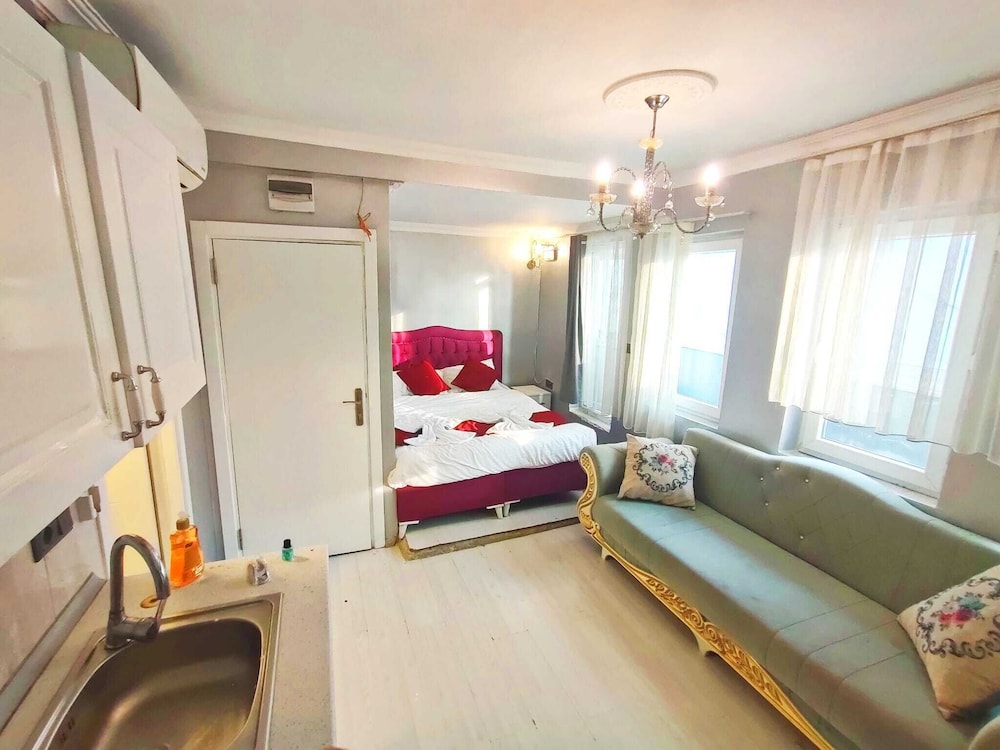 Taksim The Capital Center Hotel