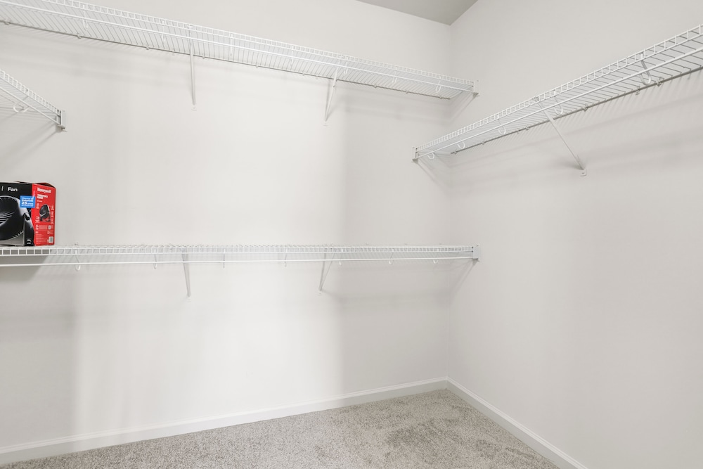 DC Charm in Crystal Apartments