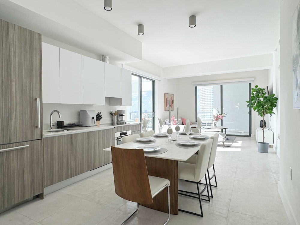 Luxury 3BR with Private Rooftop