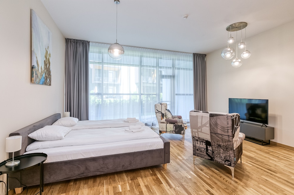 Fresh and lovely apartment view 4