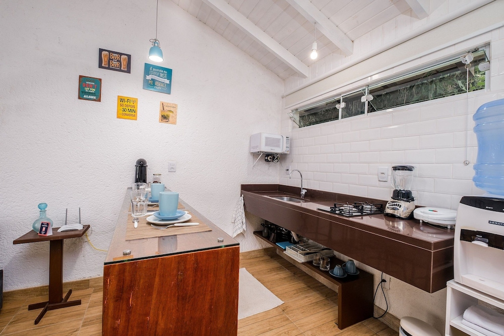 Charming Studio Edge of Lagoa da Conceicao Jhg1733
