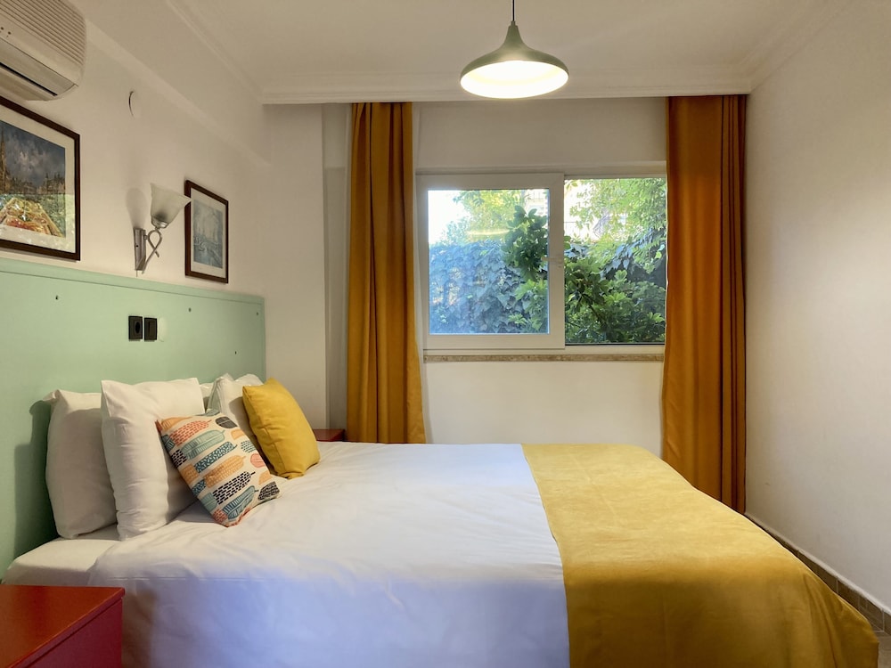 Ten Apart Hotel - Image 33