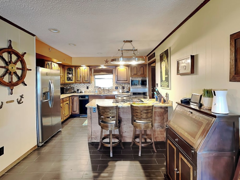 Sunset Cove by Jackson Mountain Rentals