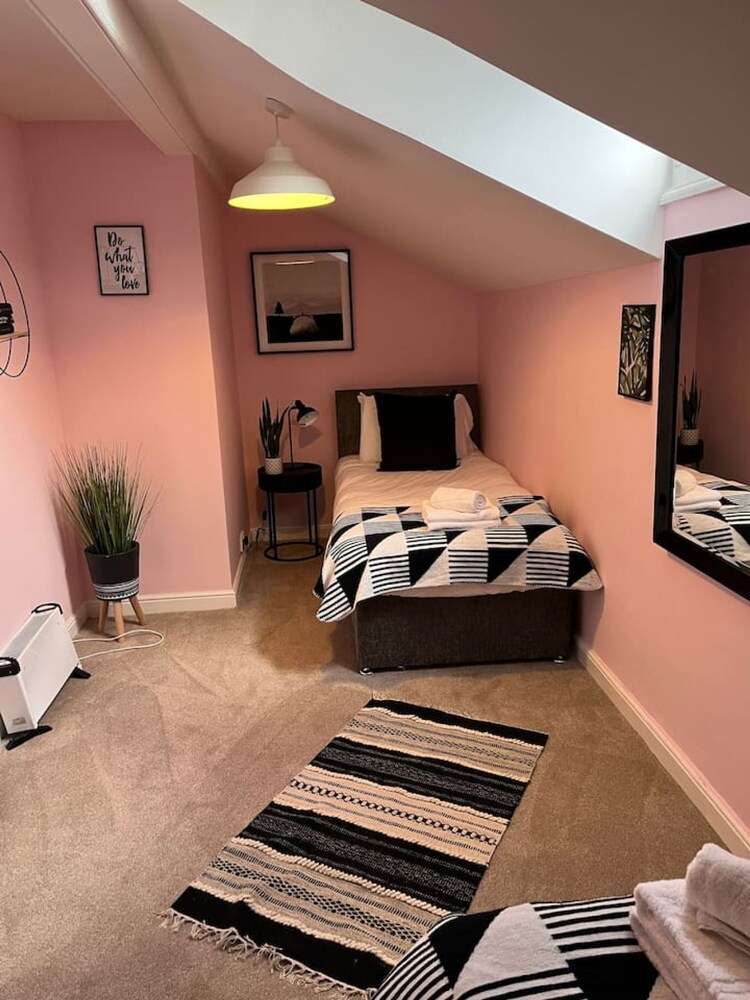 Historic Hall Wing nr York Leeds Free Hot tub