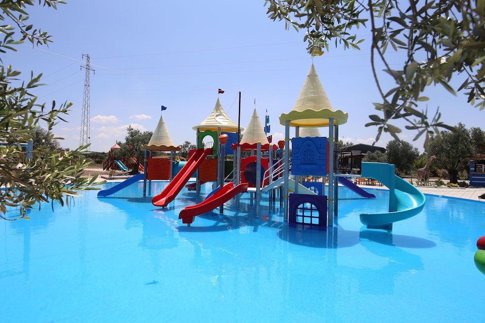 SİMLARDA AQUAPARK OTEL